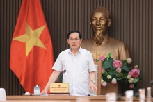 El vicepremier y ministro de Relaciones Exteriores de Vietnam, Bui Thanh Son, habla en el evento. (Foto: VGP)