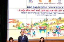 El viceministro permanente de Cultura, Deportes y Turismo de Vietnam, Le Hai Binh, interviene en la rueda de prensa. (Foto: VGP)