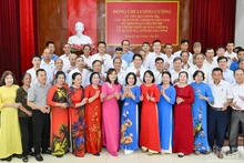 [Foto] Presidente vietnamita revisa funcionamiento de sistema político en Quang Ninh