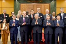 [Foto] Secretario general To Lam recibe a partidos amigos por conmemoración del Día Nacional de Vietnam