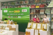 Promoción comercial y posicionamiento de la marca OCOP en Hanói. (Foto: doanhnghieptiepthi.vn)