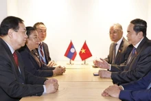 [Foto] Presidente del Parlamento de Vietnam se reúne con vicepresidenta del Parlamento de Laos