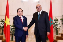 [Foto] Máximo legislador vietnamita se reúne con titular de la Cámara de Consejeros de Marruecos
