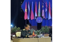 El teniente general Vu Hong Son, comandante de la Fuerza de Defensa Aérea y Antiaérea de Vietnam. (Foto: VNA)