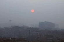 El smog contaminante cubre el cielo en El Cairo, Egipto, el 8 de enero de 2022. (Foto: Xinhua/VNA)
