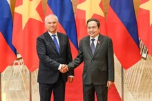 El presidente de la ANV, Tran Thanh Man, recibe al presidente de la Duma Estatal de la la Asamblea Federal de Rusia, Vyacheslav Volodin.