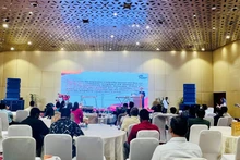El subdirector de la Administración Nacional de Turismo de Vietnam, Pham Van Thuy, pronuncia el discurso de apertura del programa. (Foto: baovanhoa.vn)
