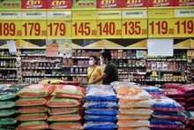 Arroz en venta en un supermercado de Bangkok, Tailandia (Foto: AFP/VNA)