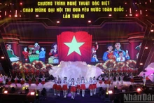 Un programa artístico especial para dar la bienvenida al Congreso Nacional de Emulación Patriótica. (Foto: Nhan Dan)