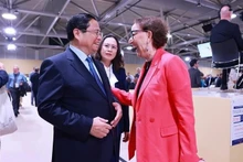 El primer ministro vietnamita, Pham Minh Chinh, y Rebeca Grynspan, secretaria general de la Conferencia de las Naciones Unidas sobre Comercio y Desarrollo (UNCTAD). (Foto: VNA)