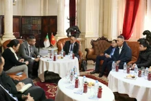 Panorama de la reunión en la Cámara de Comercio e Industria de la provincia argelina de Orán. (Foto: VNA)