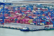 Se proyecta que el valor de las exportaciones vietnamitas alcanzará los 470 mil millones de dólares a fin de año. (Foto: VNA)