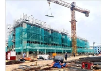 El proyecto de vivienda social Bao Ninh 2, en la provincia de Quang Tri, se prevé completar en el tercer trimestre de 2026. (Foto: VNA)