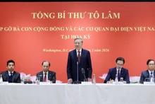 El secretario general del PCV, To Lam, interviene en el encuentro. (Foto: Thong Nhat/VNA)