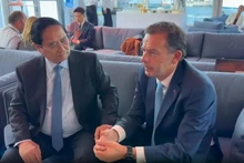 El primer ministro de Vietnam, Pham Minh Chinh, y su homólogo portugués, Luis Montenegro. (Foto: VNA)