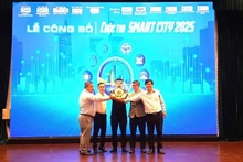 En la ceremonia de lanzamiento del concurso. 