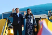 El primer ministro de Vietnam, Pham Minh Chinh, y su esposa parten de Estocolmo hacia Hanói, terminando su visita oficial a Suecia. (Foto: VNA)