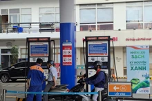 Una tienda que vende gasolina E10 en el barrio de Cau Kieu, Ciudad Ho Chi Minh. (Foto: Internet)