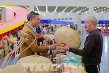 La Feria de Primavera 2026 cuenta con una amplia variedad de stands de pueblos artesanales con más de 100 años de historia. (Foto: VNA)