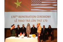 En la ceremonia. (Foto: Ministerio de Relaciones Exteriores de Vietnam)