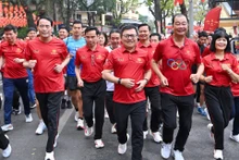 [Foto] Nutrida participación en el Día de la Carrera Olímpica 2026 en Hanói