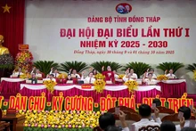 En la primera Asamblea del Comité del Partido Comunista de Vietnam en Dong Thap para el mandato 2025-2030. (Foto: Nhan Dan) 