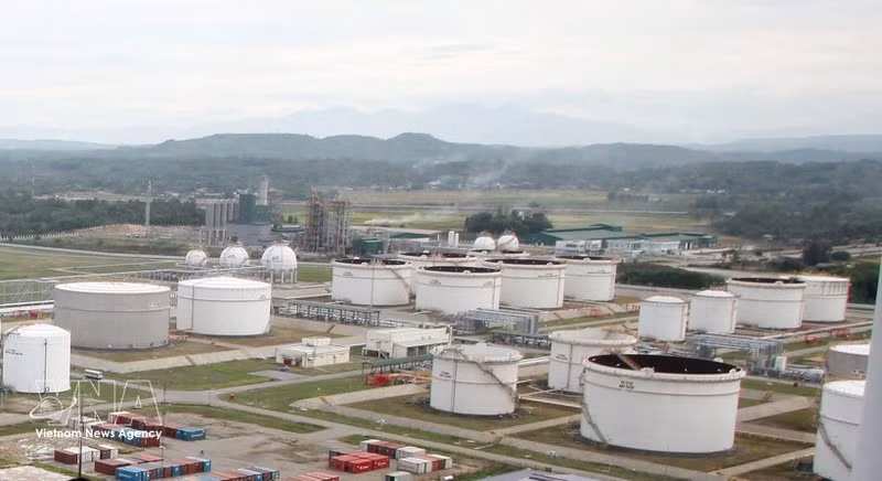 La Refinería de Dung Quat eleva su producción un 10,5 por ciento y asegura insumos hasta finales de abril y comienzos de mayo de 2026. (Foto: VNA)