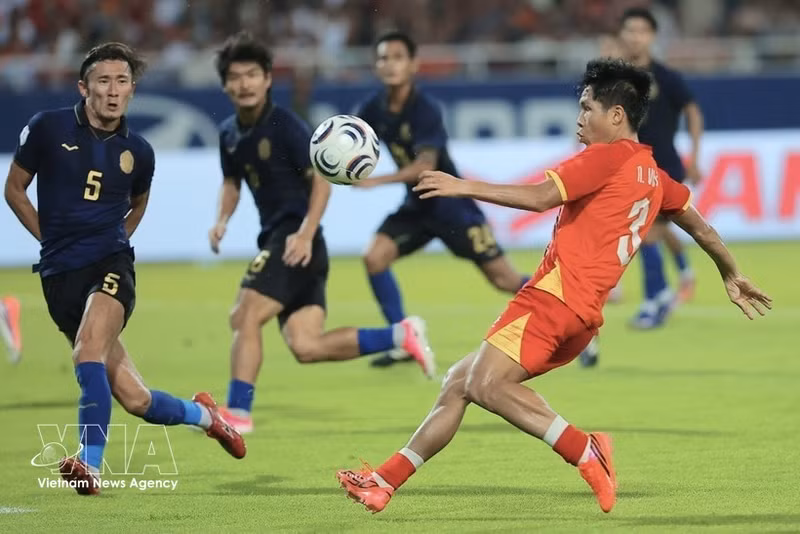 La victoria por 3-1 de Vietnam sobre Camboya en la fase de grupos de Copa de fútbol de Asean. (Foto: VNA)