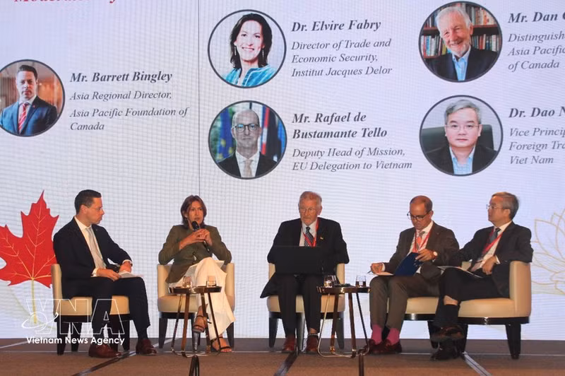 Delegados en el evento. (Foto: VNA)