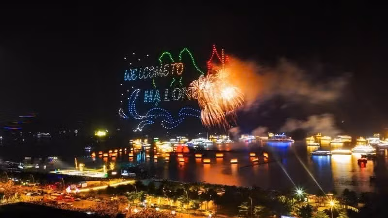 El Carnaval de Ha Long es un atractivo producto turístico tanto para turistas nacionales como internacionales.