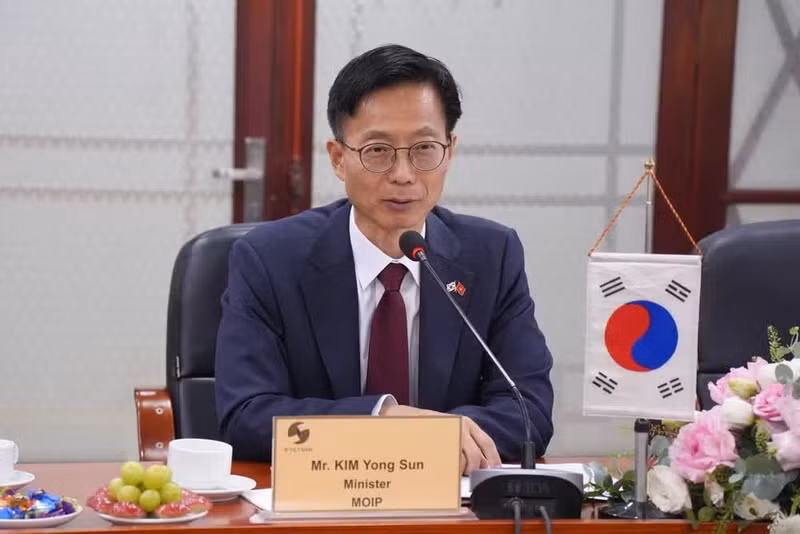 El ministro de Propiedad Intelectual de Corea del Sur, Kim Yong Sun.