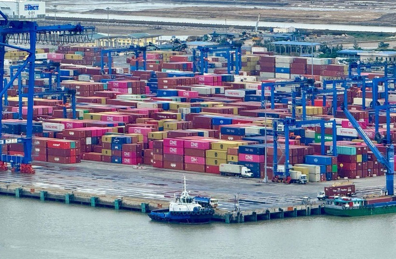 Se proyecta que el valor de las exportaciones vietnamitas alcanzará los 470 mil millones de dólares a fin de año. (Foto: VNA)