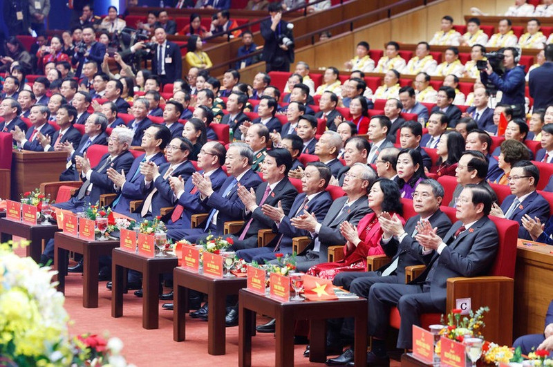 Dirigentes del Partido y del Estado asisten al XI Congreso Nacional de Emulación Patriótica 2025. (Foto: VNA)