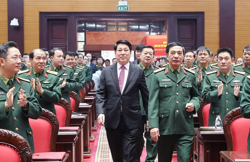 El presidente Luong Cuong participa en la Conferencia Militar y Política Nacional. (Foto: VNA)