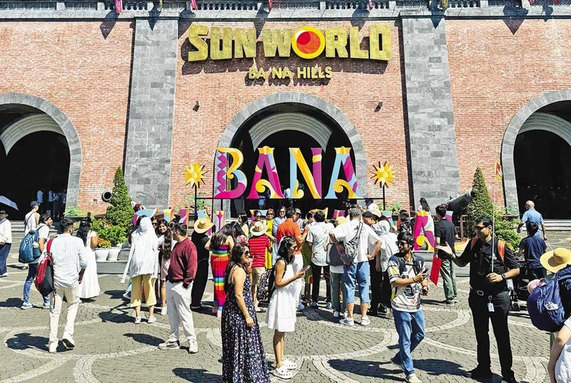 Turistas en Sun World Ba Na Hills. (Foto: baodautu.vn)