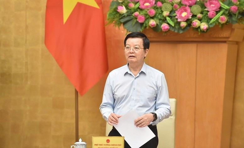 El viceprimer ministro Mai Van Chinh preside la reunión del Comité Directivo de la Exposición de Logros Nacionales con motivo del 80º aniversario del Día Nacional. (Foto: VGP)