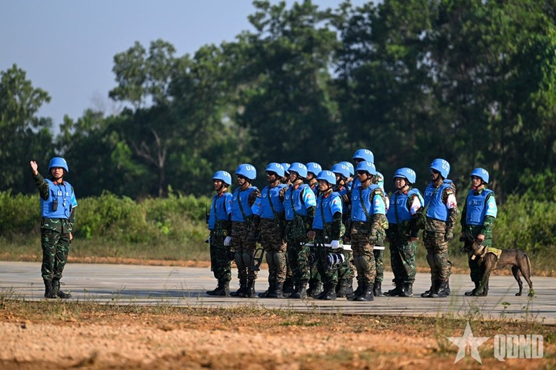 En la actividad. (Foto: www.qdnd.vn)