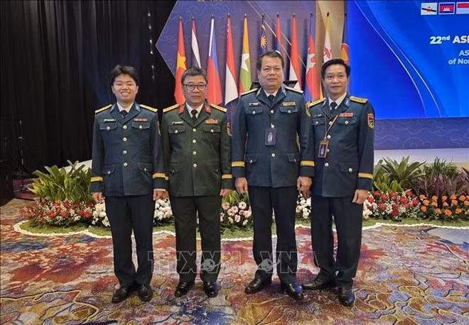 La delegación vietnamita en la 22ª Conferencia de Comandantes de las Fuerzas Aéreas de la Asean. (Foto: VNA)
