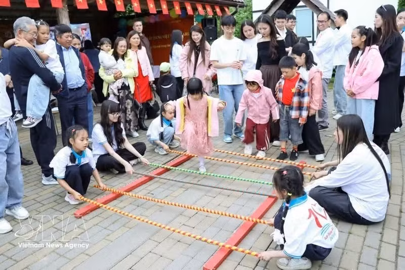 En el Campamento de Verano de Lengua Vietnamita 2026. (Foto: VNA)
