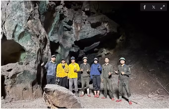 El equipo que descubrió la cueva. (Foto: VNA)