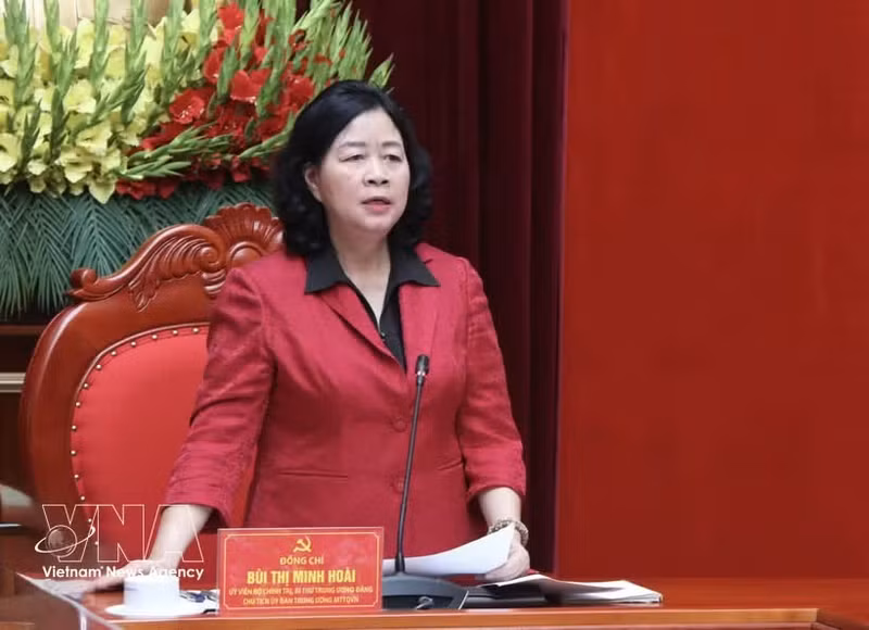 La presidenta del Frente de la Patria de Vietnam, Bui Thi Minh Hoai. (Foto: VNA)