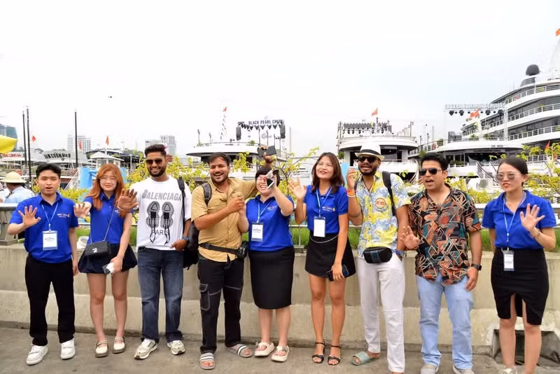 Turistas indios en la provincia de Quang Ninh. (Foto: VNA)