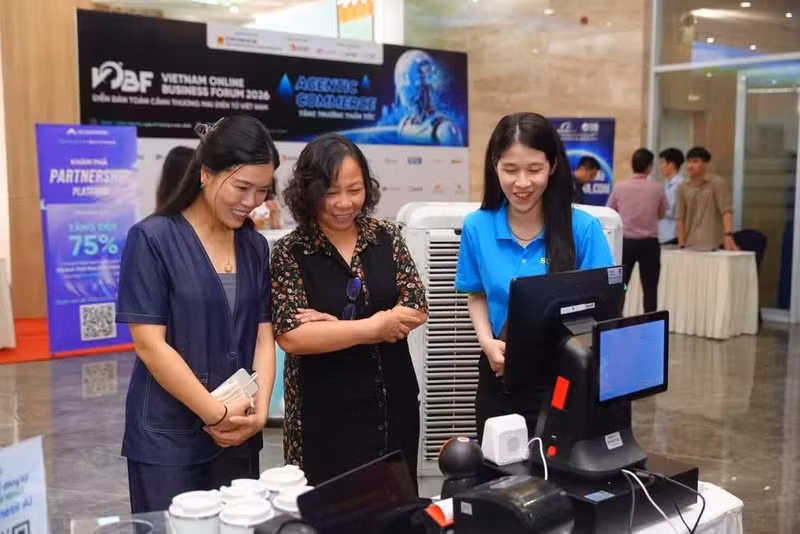 El desarrollo de la Agentic AI también abre la posibilidad de interacción entre la "IA del comprador" y la «IA del vendedor», lo que podría transformar significativamente las formas de transacción, la atención al cliente y la operativa del comercio electrónico en el futuro.