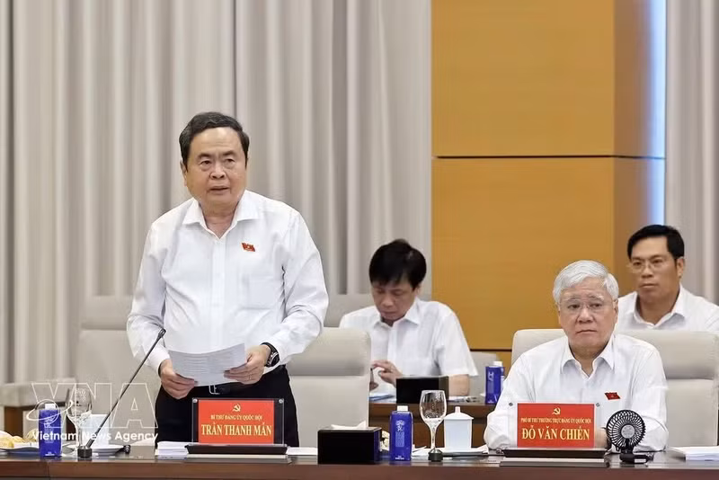 El presidente de la Asamblea Nacional, Tran Thanh Man, habla en la cita. (Foto: VNA)