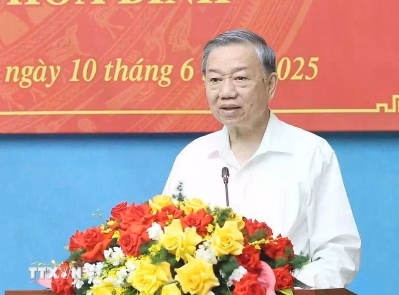 El secretario general del Partido Comunista de Vietnam (PCV), To Lam, habla en la cita. (Foto: VNA)