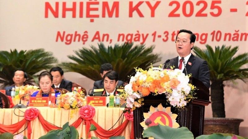 Nguyen Duc Trung, secretario del Comité del Partido de Nghe An, habla en el evento. (Foto: Nhan Dan)