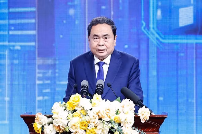 El presidente de la Asamlea Nacional, Tran Thanh Man, habla en la cita. (Foto: VNA)