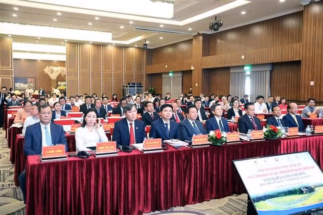 En el seminario. (Foto: VNA)