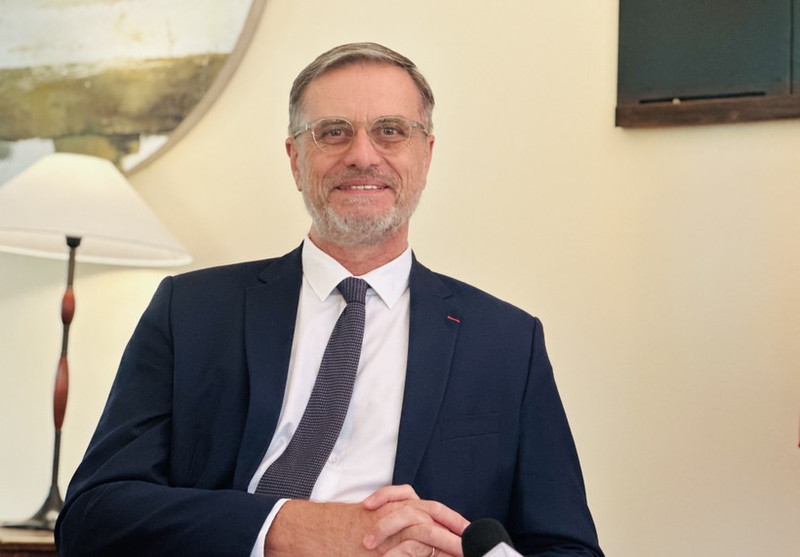 El embajador de Francia en Vietnam, Olivier Brochet. (Foto: VNA)