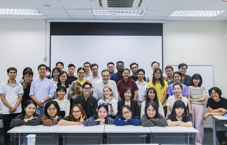La PUB enviará profesores para enseñar y organizar clases especializadas en Vietnam a partir de principios de 2027. (Foto: baochinhphu.vn) 